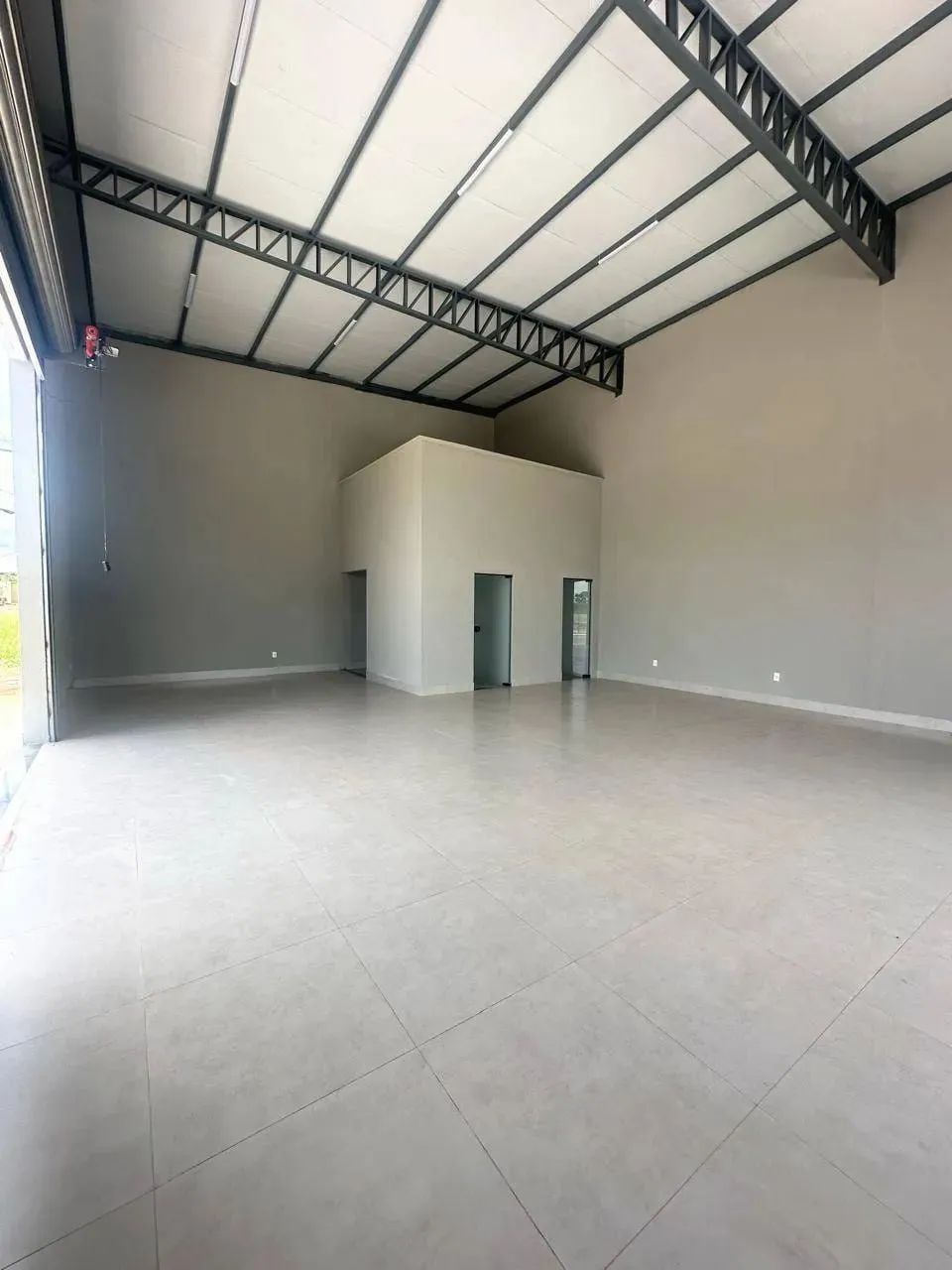 Galpão comercial para locação no Residencial Jardim Canedo III, Senador Canedo, GO - Foto 3