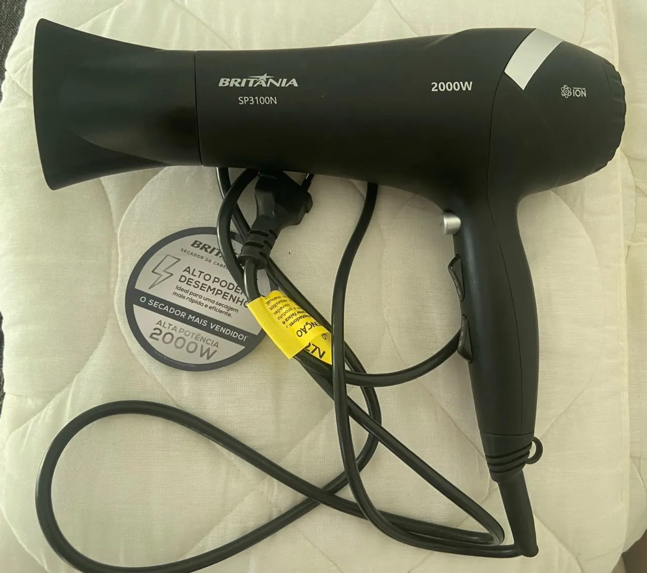 Secador de Cabelo Britânia SP3100N 2000W - Potência e Eficiência! Acompanha escova!