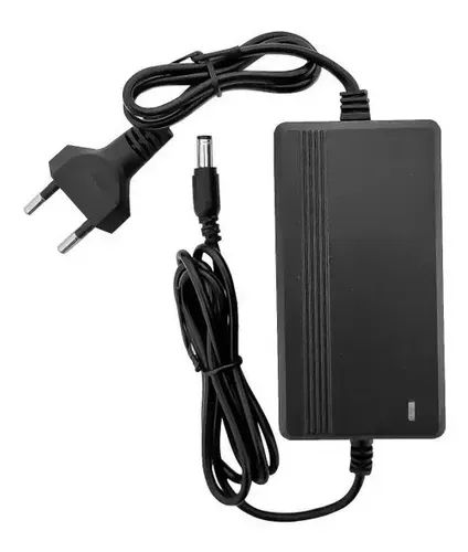Fonte 12v 5a Bivolt- Preta 5 Amperes - Plug P4