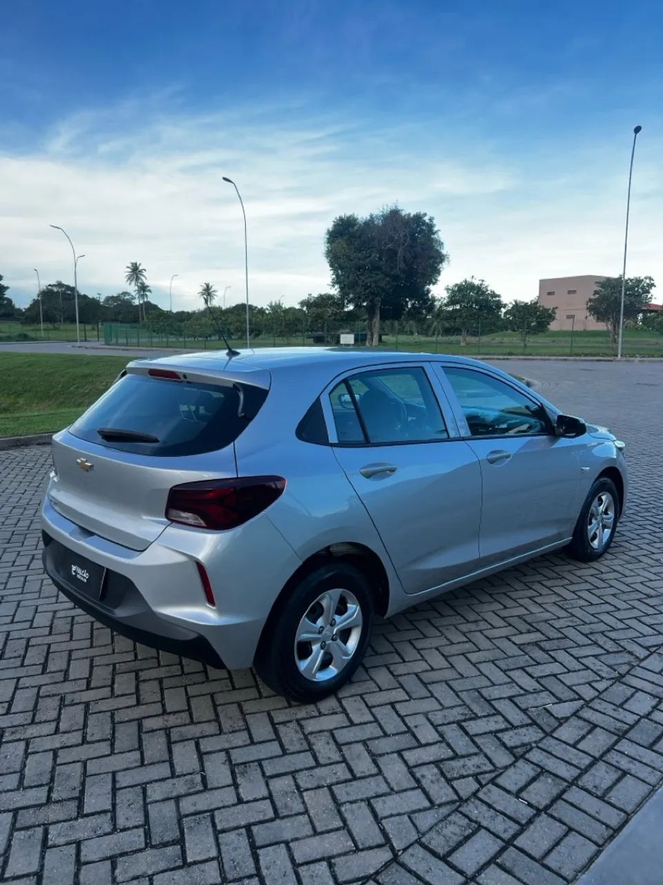 Onix 2021 1.0 (vendo-troco-financio) - Foto 3