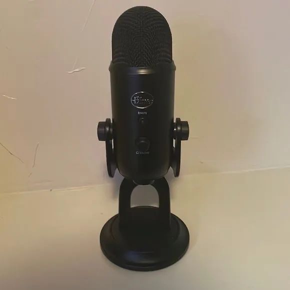 MICROFONE CONDENSADOR BLUE YETI BLACK