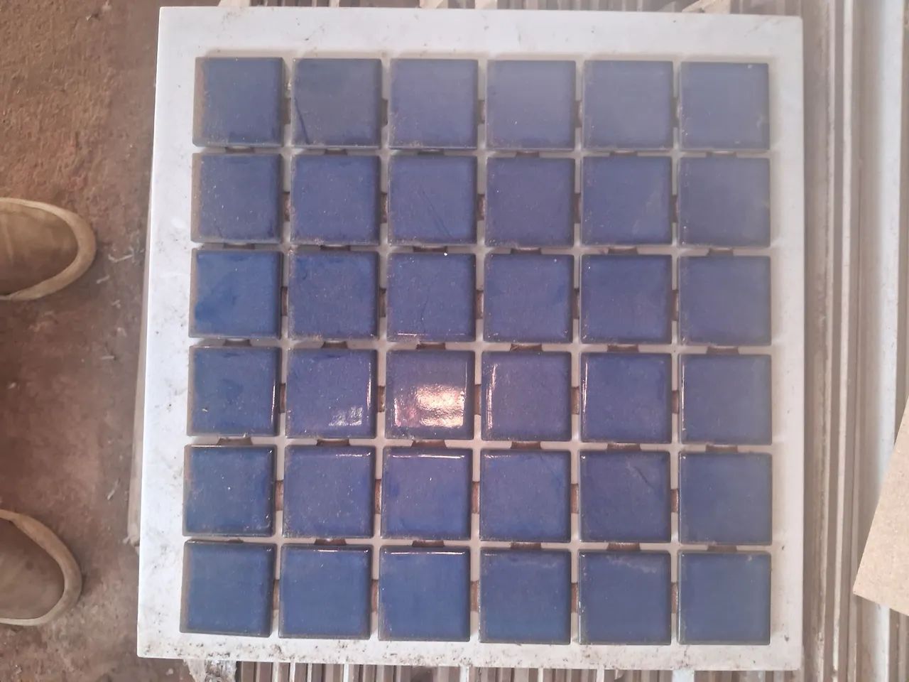 Pastilhas azuis para revestimento R$ 80,00 reais o m2