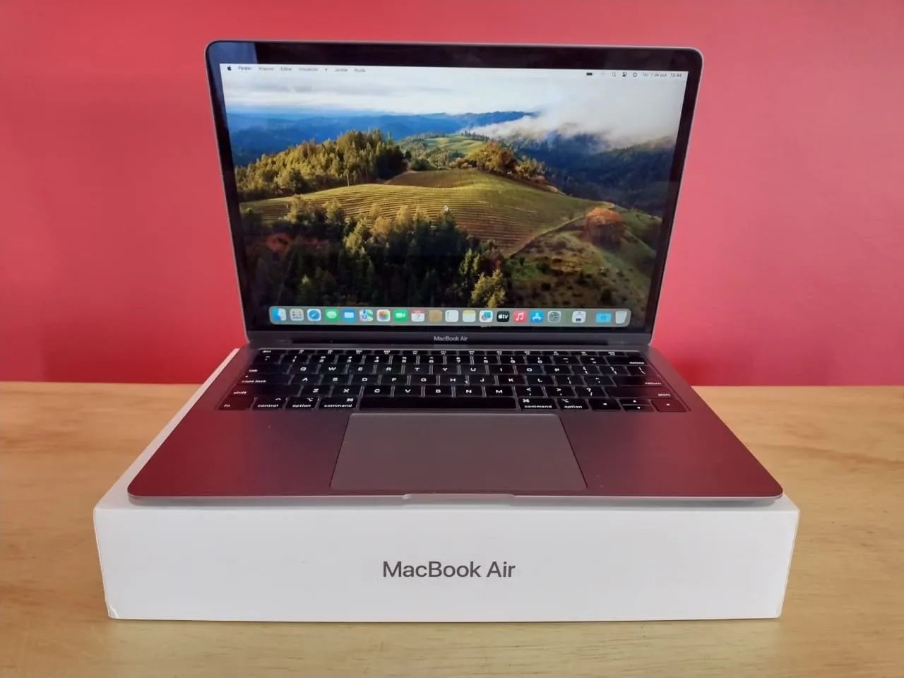 MacBook Air 2019 Retina - Core i5 - 8GB / SSD 128GB - Tela