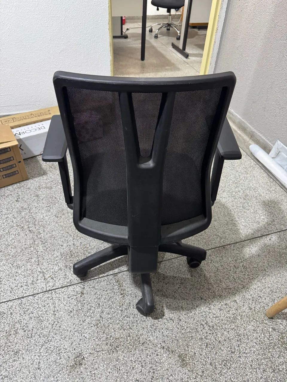 Cadeiras giratória de escritorio - Foto 4