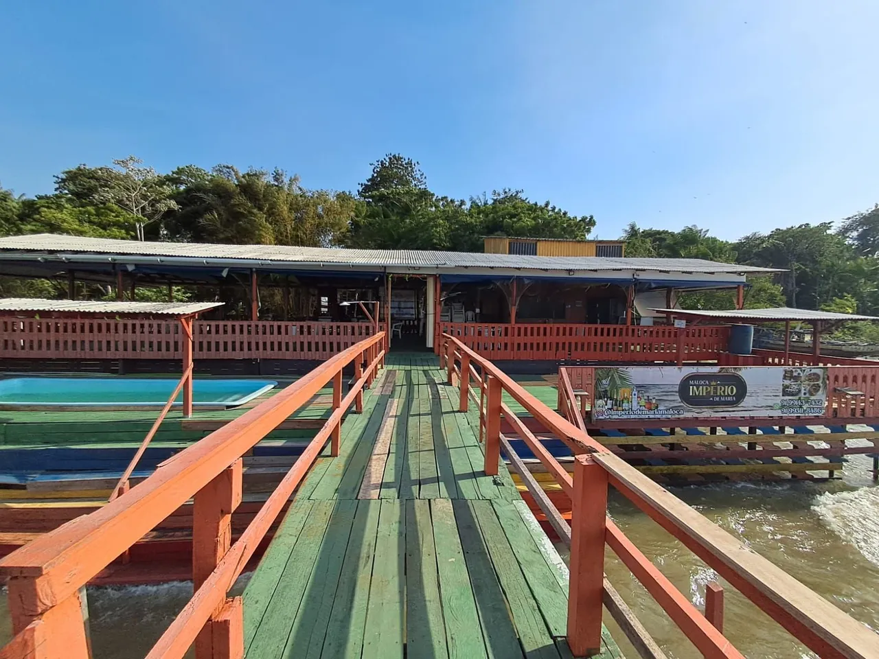 POUSADA E RESTAURANTE ILHA DO COMBU (25X200)