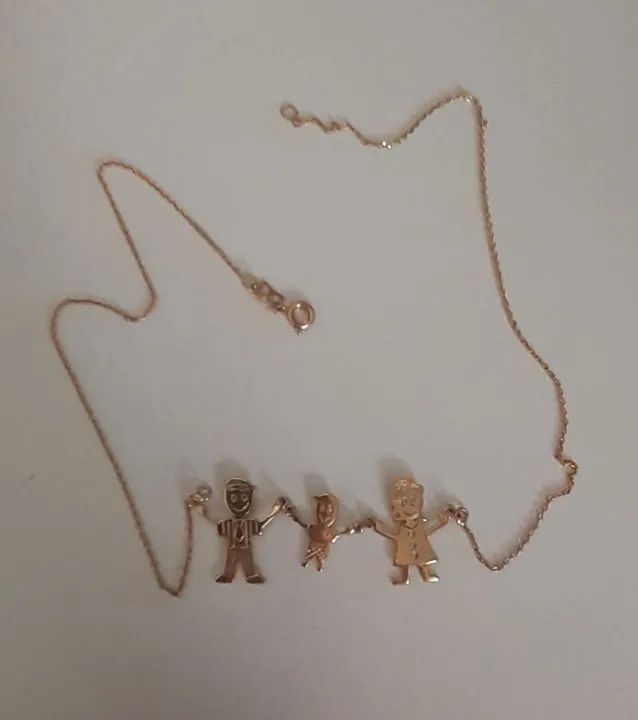 Colar com pingente Família Rommanel