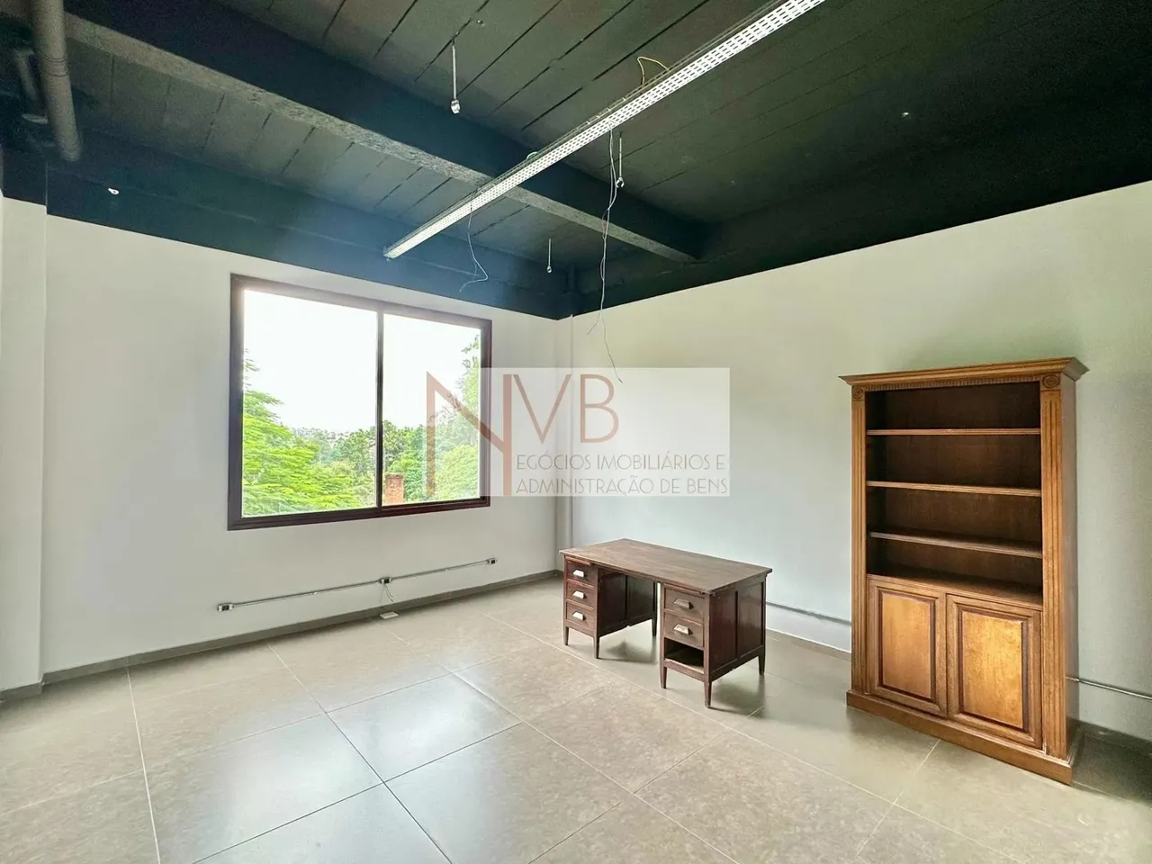 Sala Comercial à Venda e Locação em Chácara São João, Carapicuíba