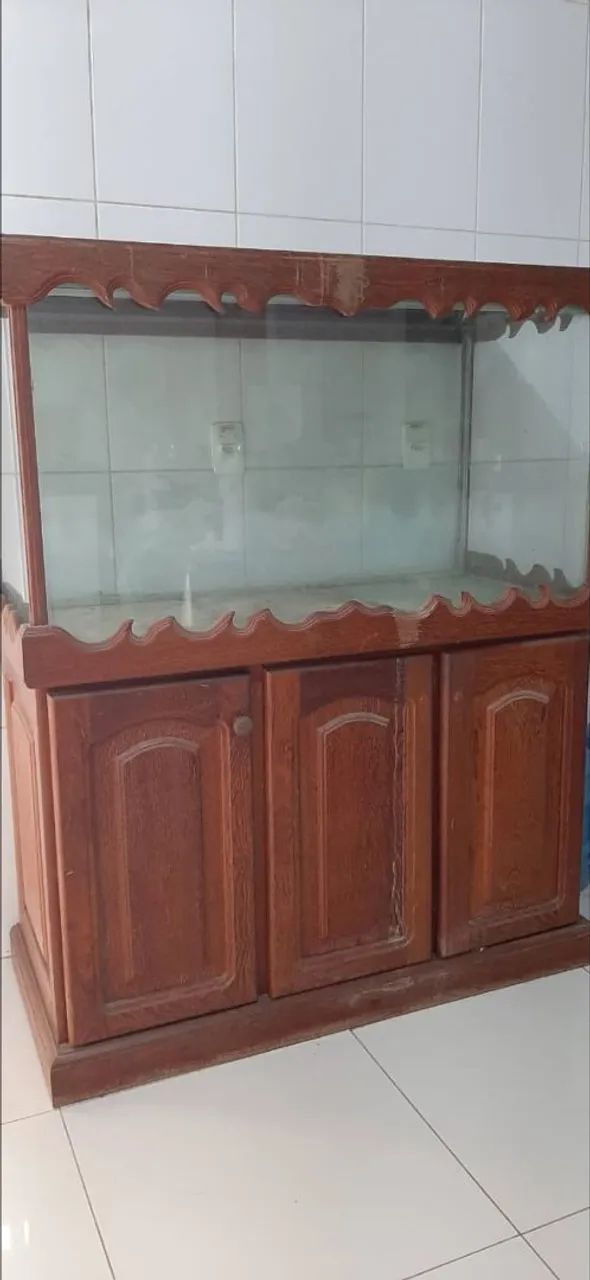 Aquário 400 lts. Com móvel de madeira pura  - Foto 3