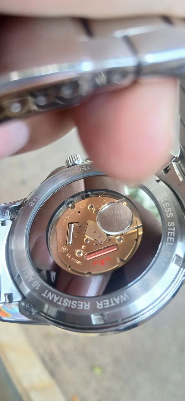 Relógio technos suíço máquina eta Original,  vendo olx pay mais entrega para todo Brasil  - Foto 4