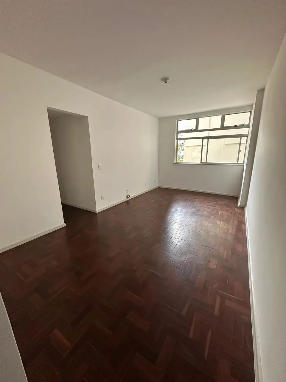 Excelente apartamento na quadra da praia.