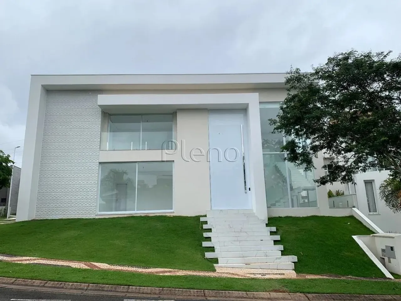Sobrado à venda em Campinas, Ville Sainte Hélène, com 4 suítes, com 380 m², Ville Sainte H