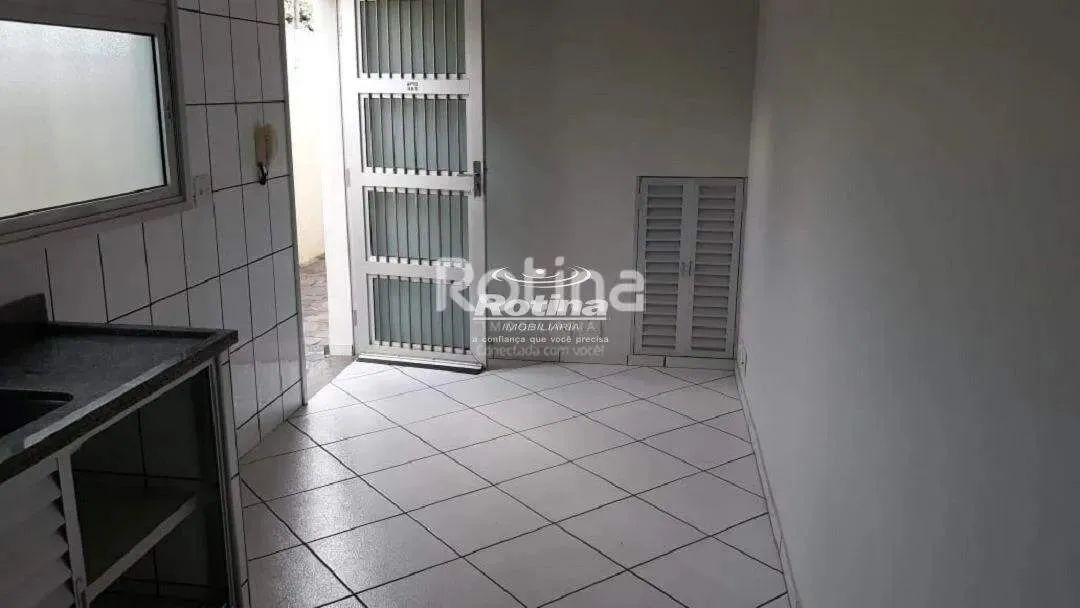 Apartamento para alugar, 1 quarto, Umuarama - Uberlândia/MG - Rotina Imobiliária - Foto 2