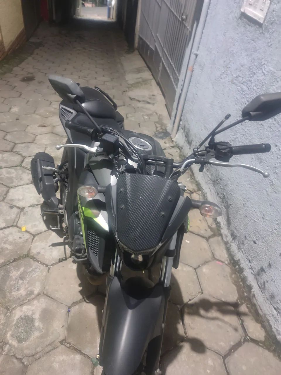 Fz25 23/24 