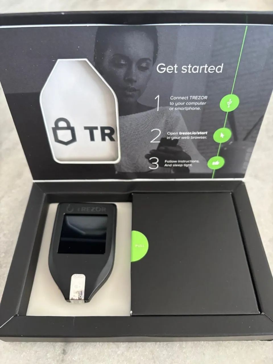Trezor Model T Hardware Wallet Carteira Bitcoin & Stablecoins Lacrada