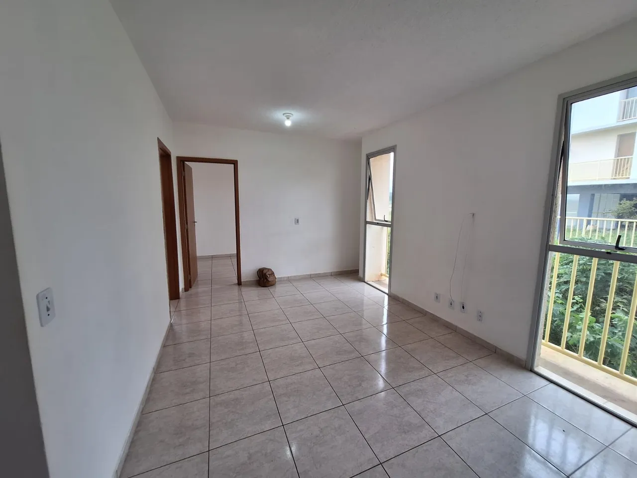 PREÇO BAIXO! ÁGIO DE APARTAMENTO! APENAS 30 MIL! 3 QUARTOS! ACEITA CARRO! CONFIRA!