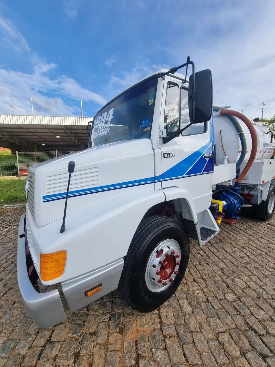 Caminhão MB 1618 Tanque Combinado - Foto 3
