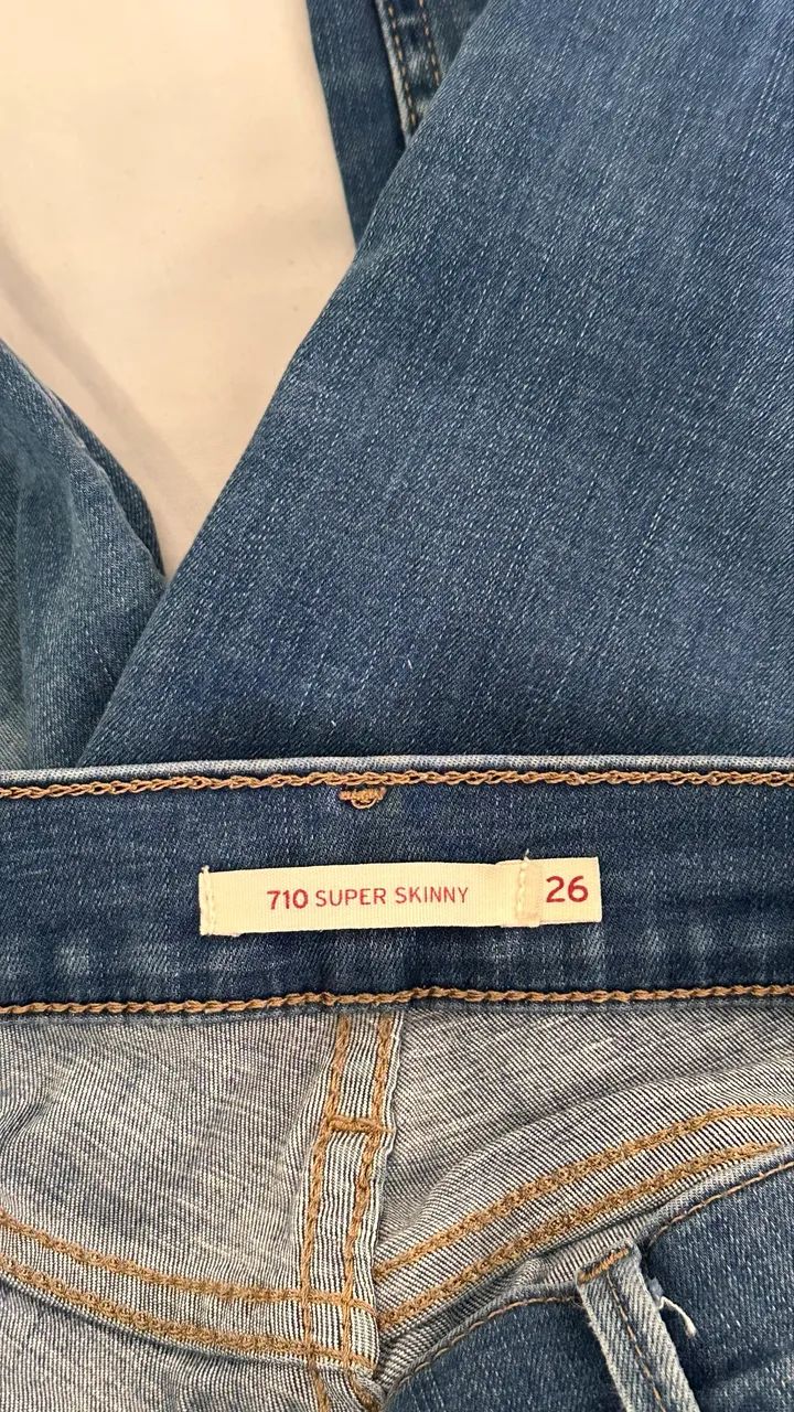 Calça Skinny Levis - Foto 2