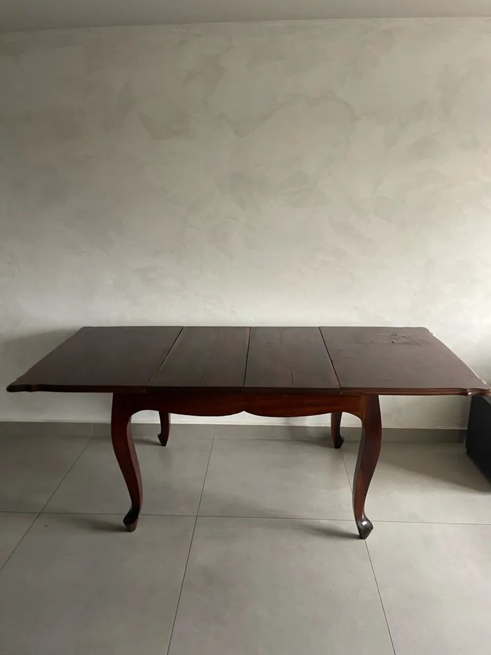 Mesa de jantar em madeira maciça+3 cadeiras  - Foto 3