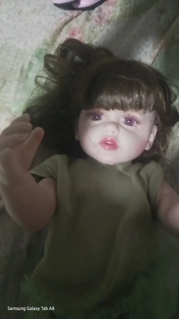 BONECA REBORN COM CORPINHO TODO EM VINIL  - Foto 5