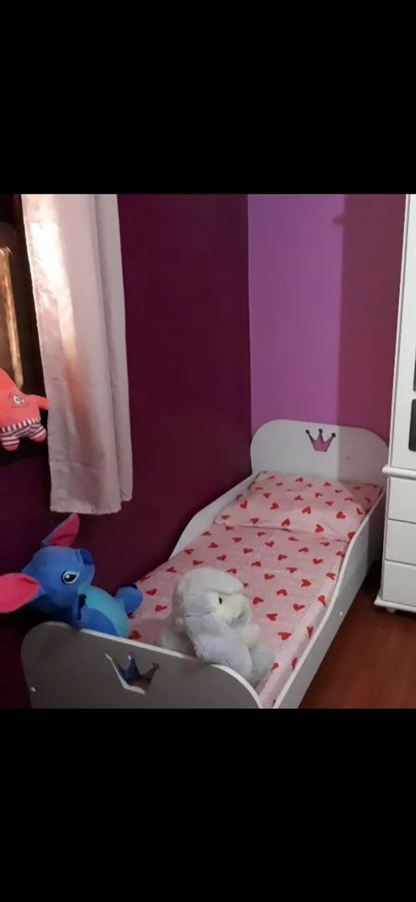 Cama infantil com colchão 