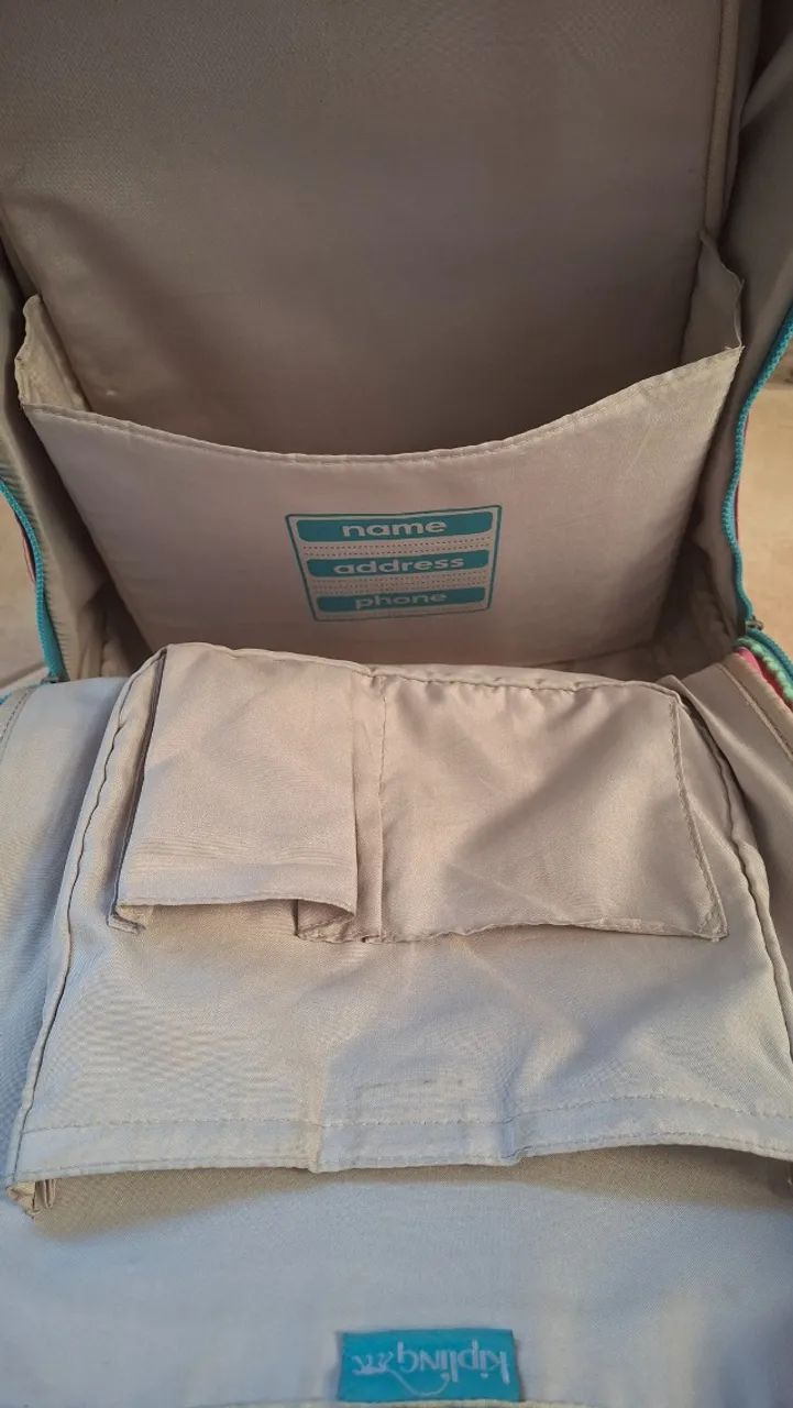 Mochila Kipling de rodinhas com merendeira original - Foto 4