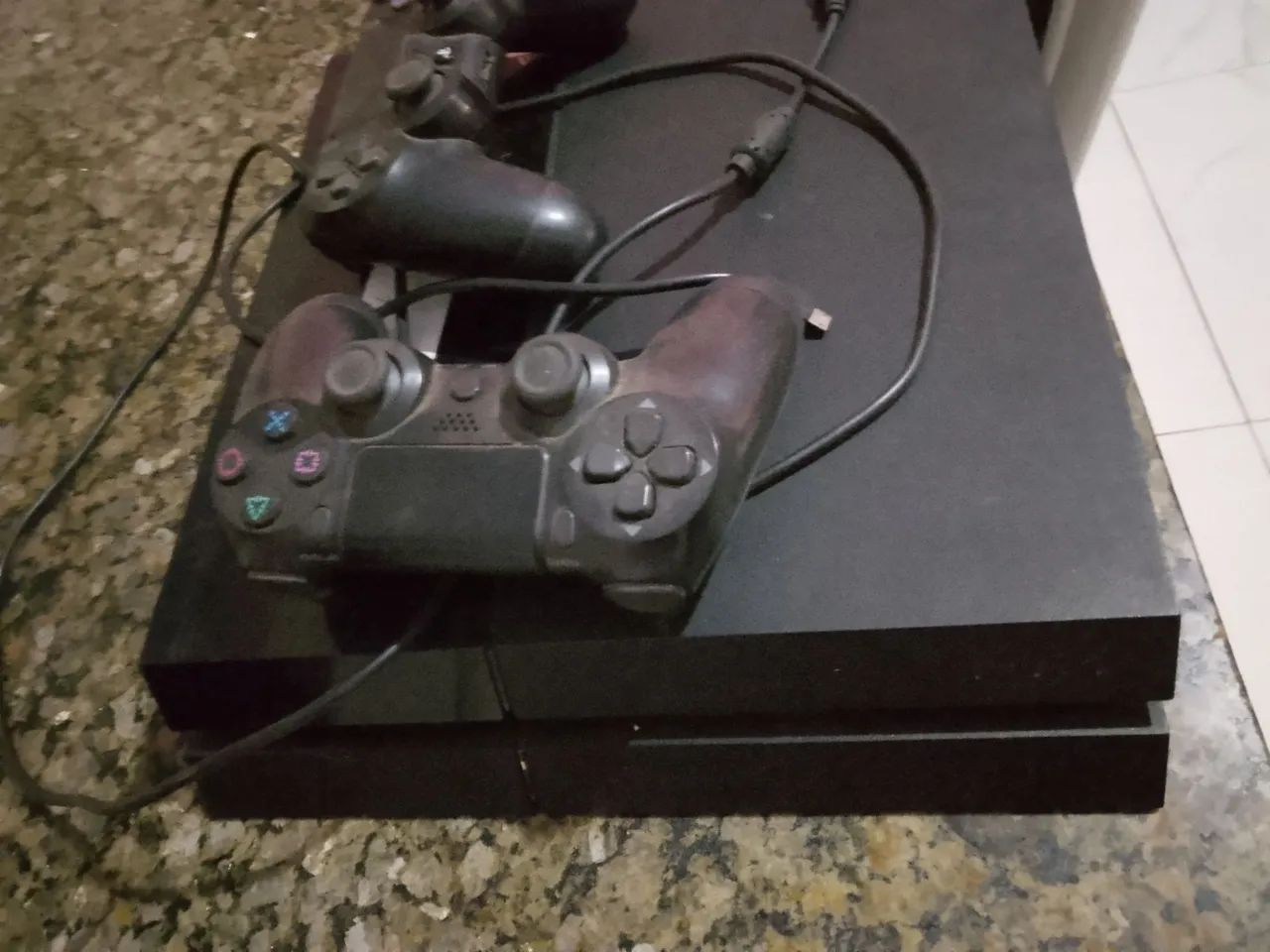Vendo um ps4 em perfeito estado 