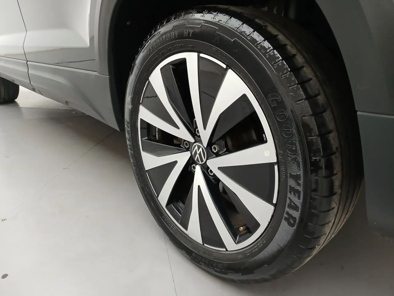 Volkswagen Taos Highline 1.4 250 TSI Flex Aut., foto 12 de 18