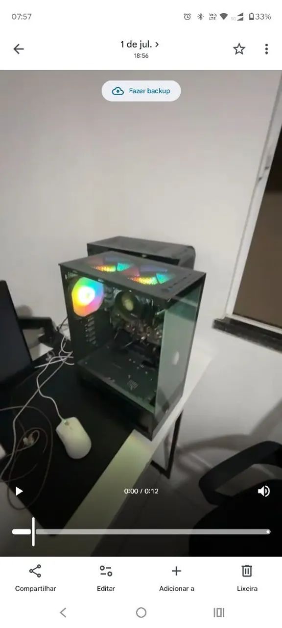Computador Vendo peças 