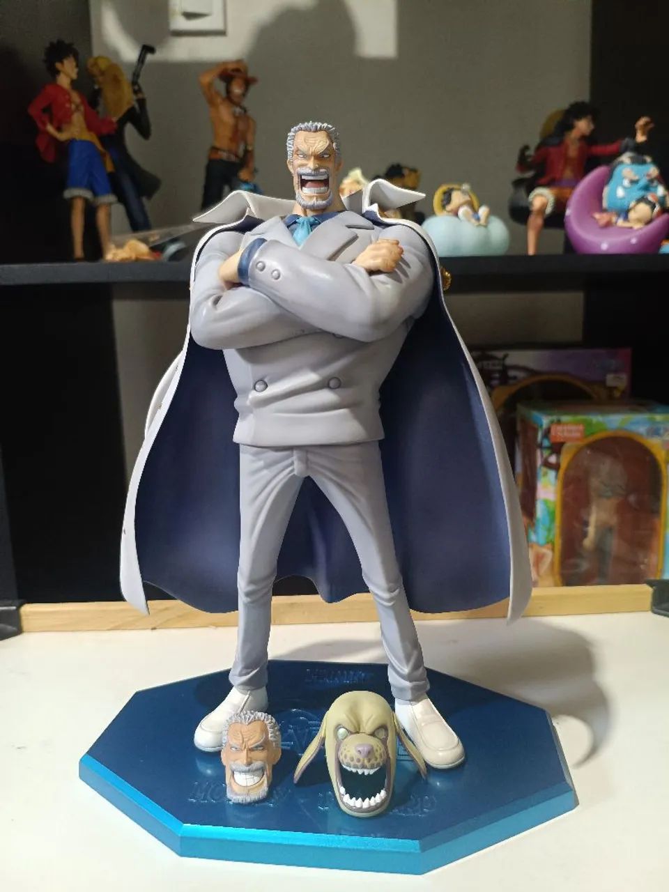 Monkey D. Garp P.O.P DX megahouse one piece  - Foto 2