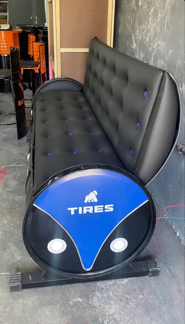 Sofá de tambor em capitonê 4 lugares - Foto 2