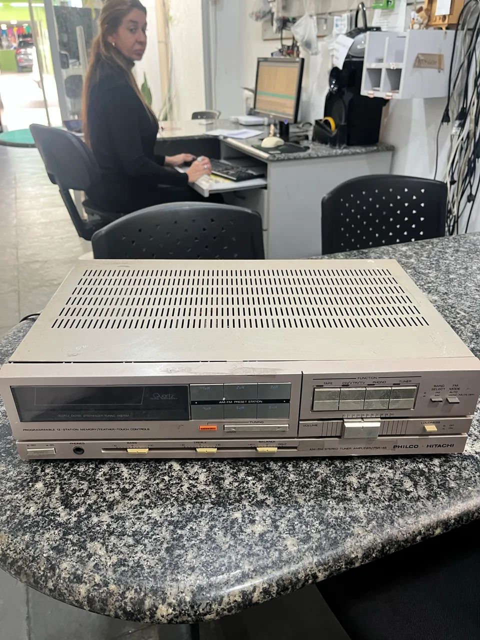 Receiver Philco hitachi psr-55 com defeito