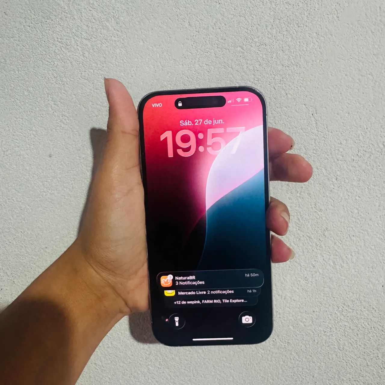 Vendo iPhone 15 Pro e Apple Watch
