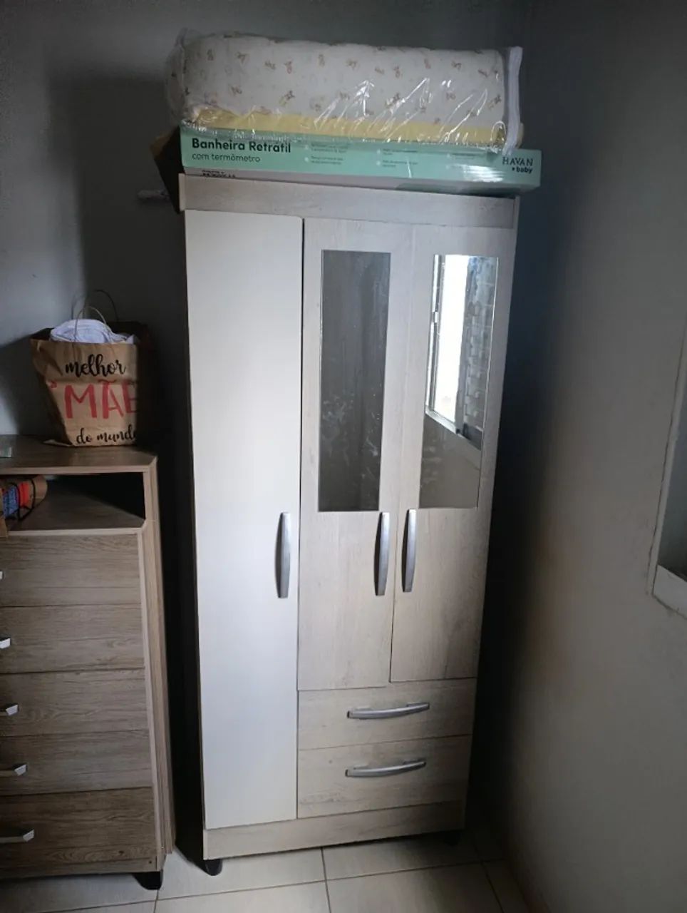 Conjunto para Quarto: Guarda-Roupa + Cômoda + Escrivaninha