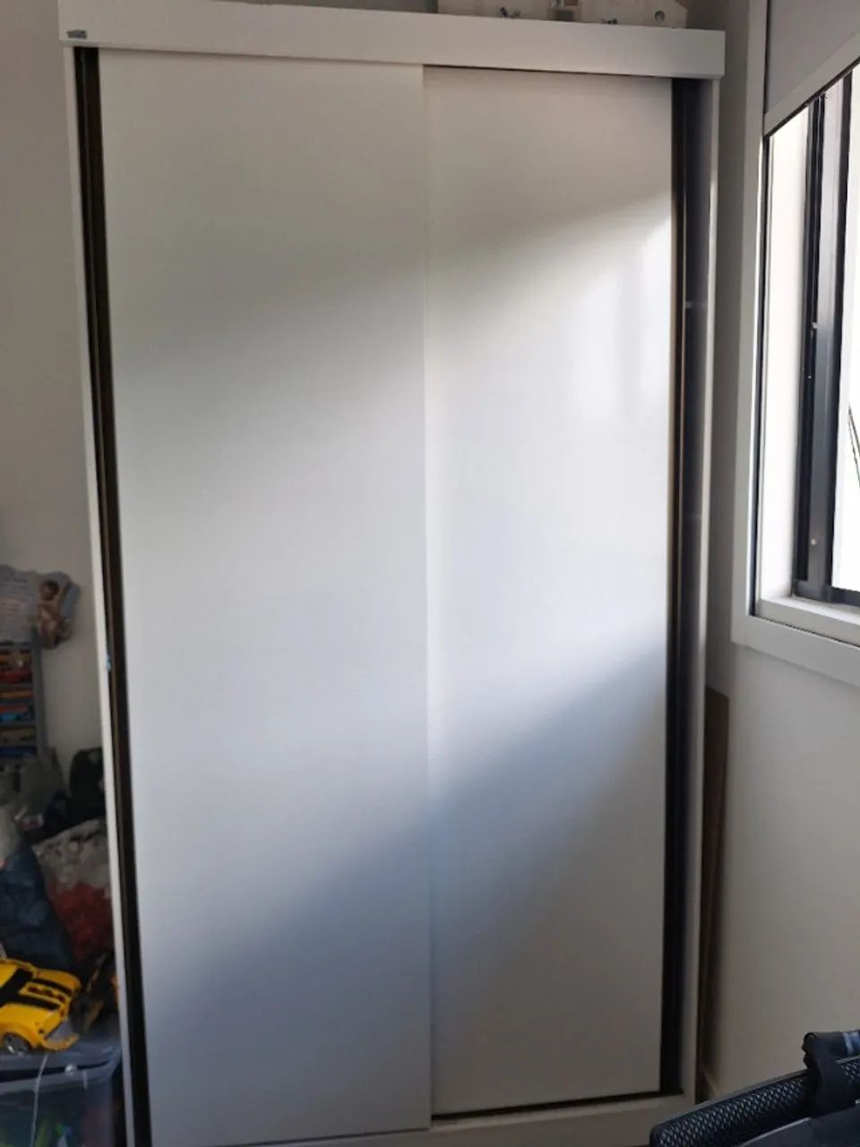 Guarda roupa duas portas