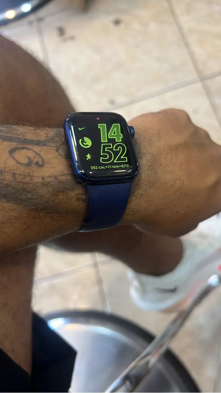 Apple Watch série 6 bateria 79% caixa completo  - Foto 5