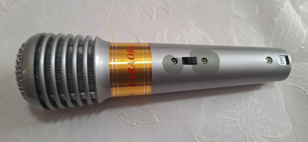 Microfone Profissional Dinâmico KARAOKE HS-993 - Foto 4