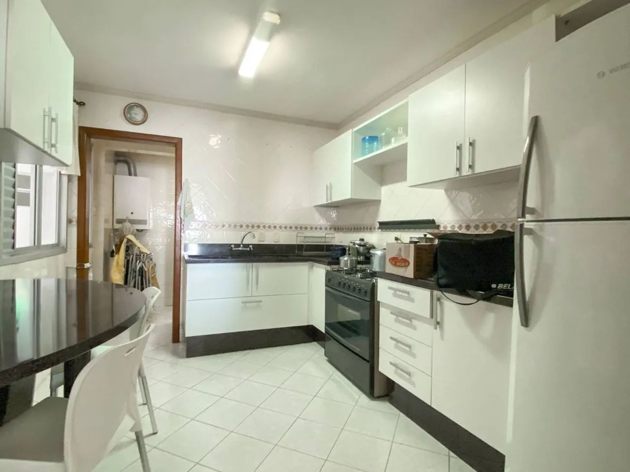 Apartamento Frente Mar Mobiliado com 4 Dormitórios para Locação em Balneário Camboriú - Foto 7