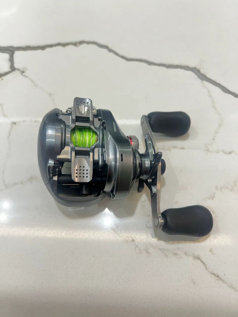 Carretilha Shimano Chronarch CI4+ 150HG 7.6:1 Japan - Esportes