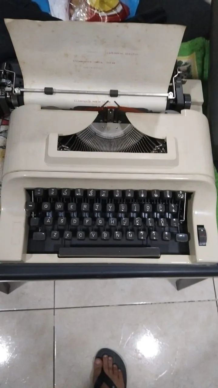  Top Máquina de escrever vintage remineton Ipanema  - Foto 5