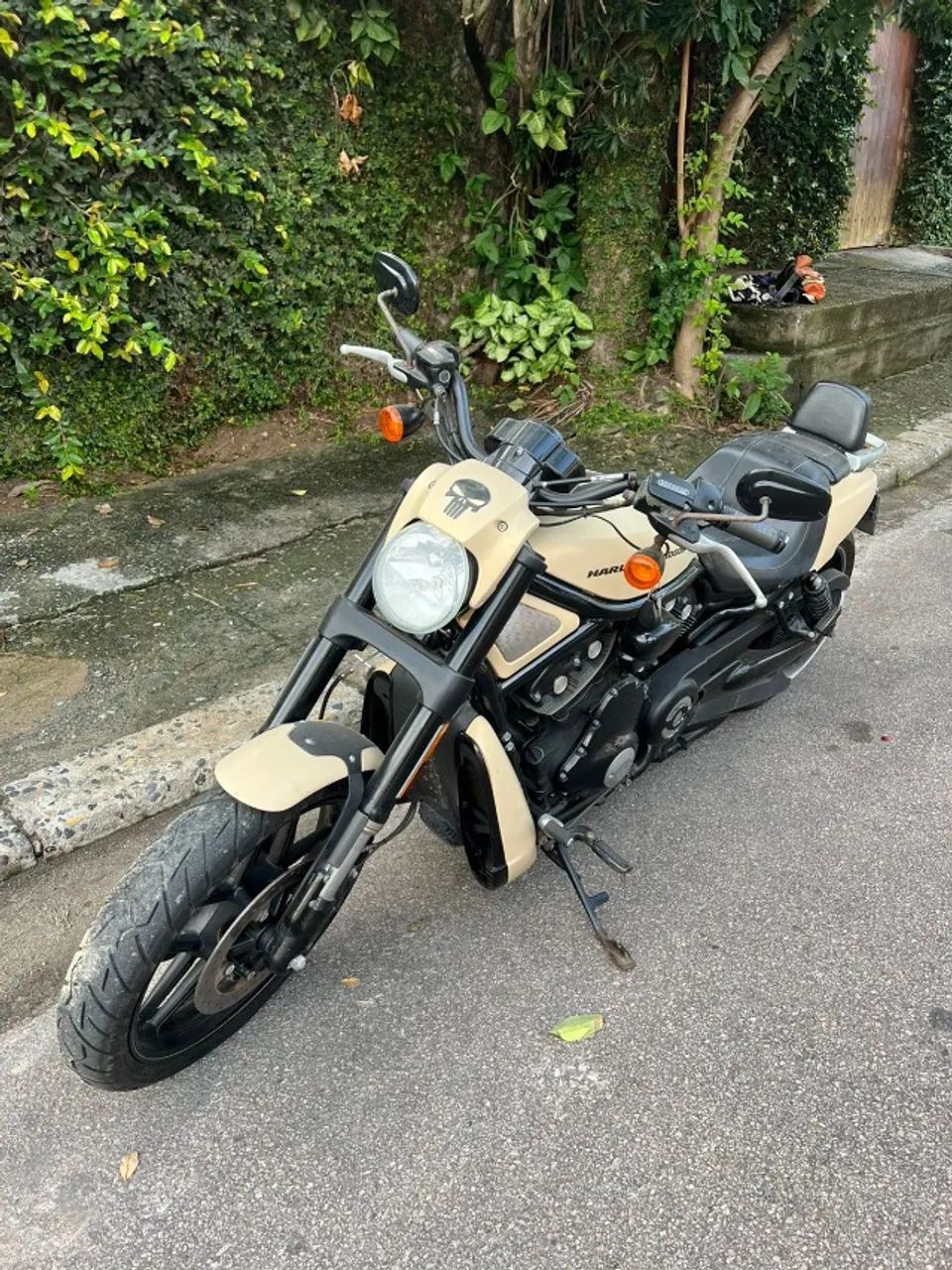 Harley Davidson / V-Rod. 2014.  * - Foto 2