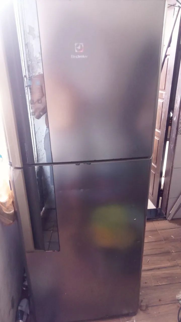 For sale: Electrolux refrigerator, 303 L, WhatsApp: *