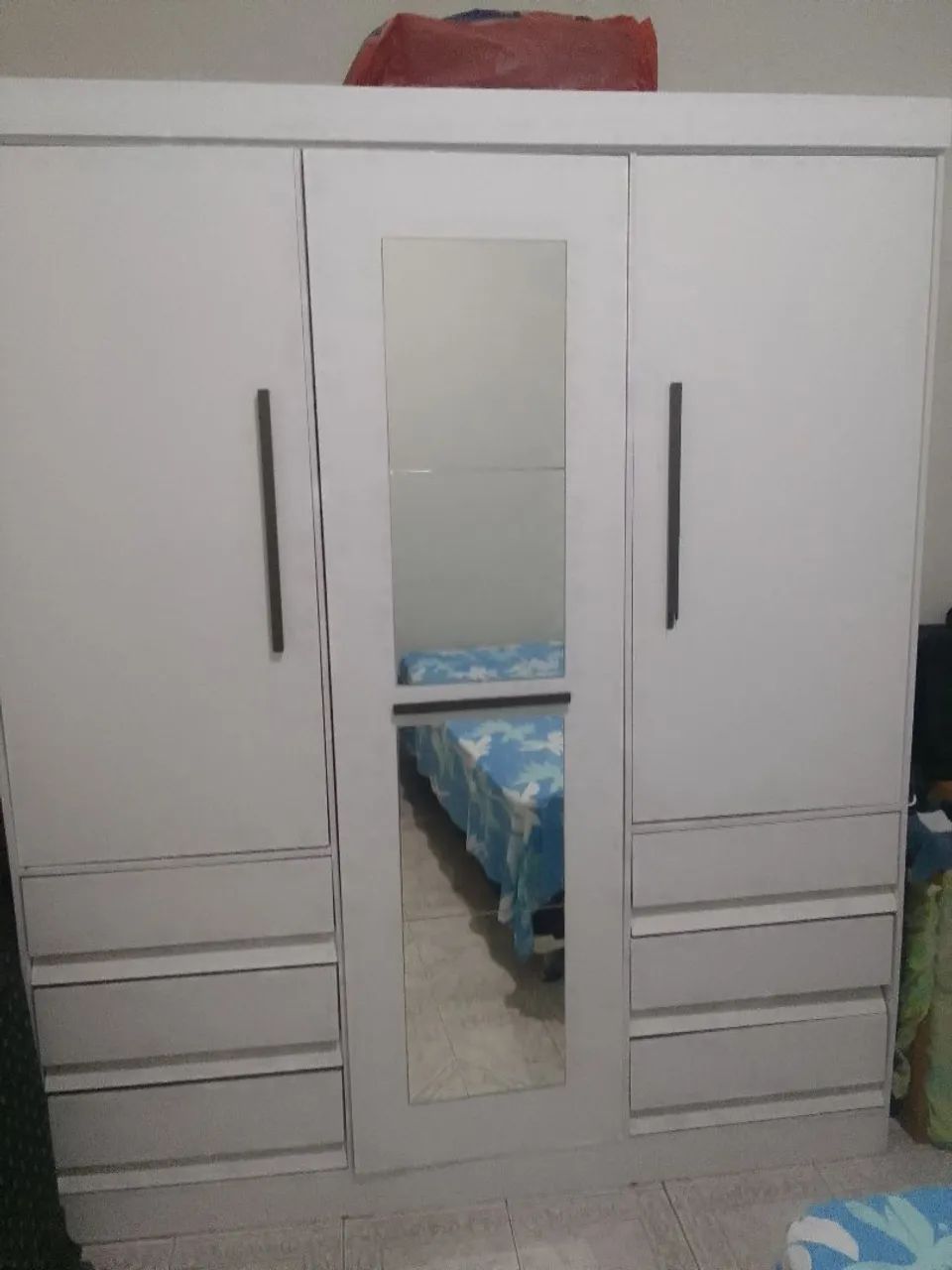 Guarda roupa com espelho consevado - Foto 3