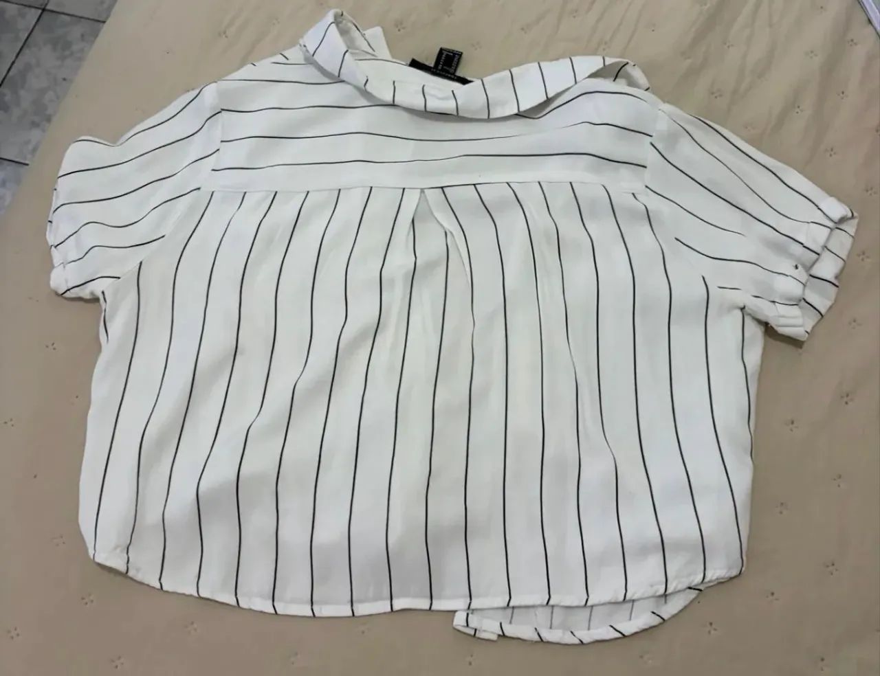 Blusa listrada - Tamanho M  - Foto 4