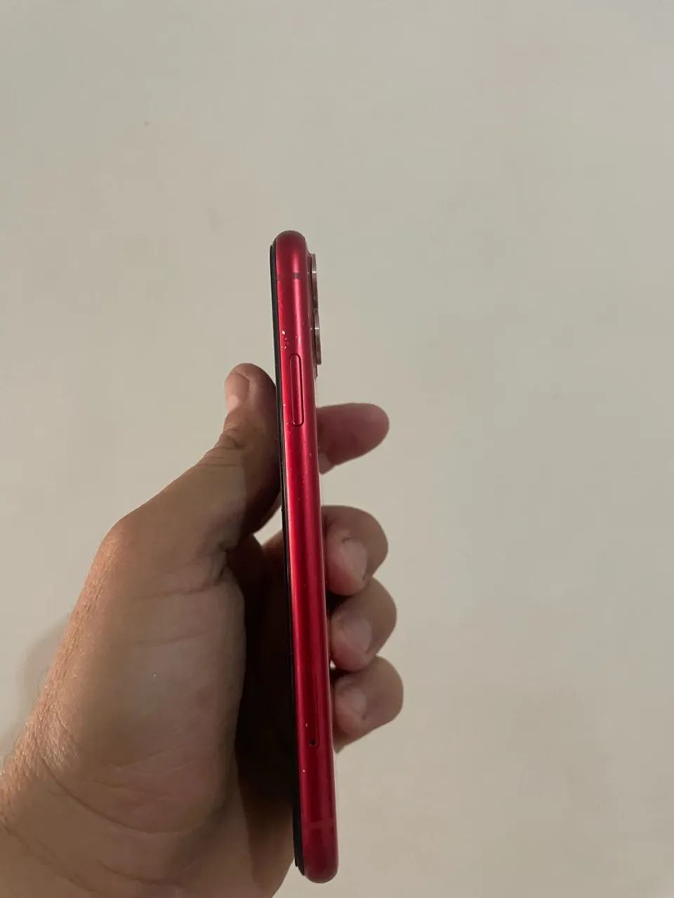 iPhone 11 Red 64 GB - Foto 2