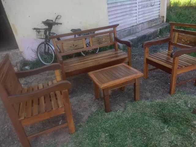 Jogo de banco rústico 