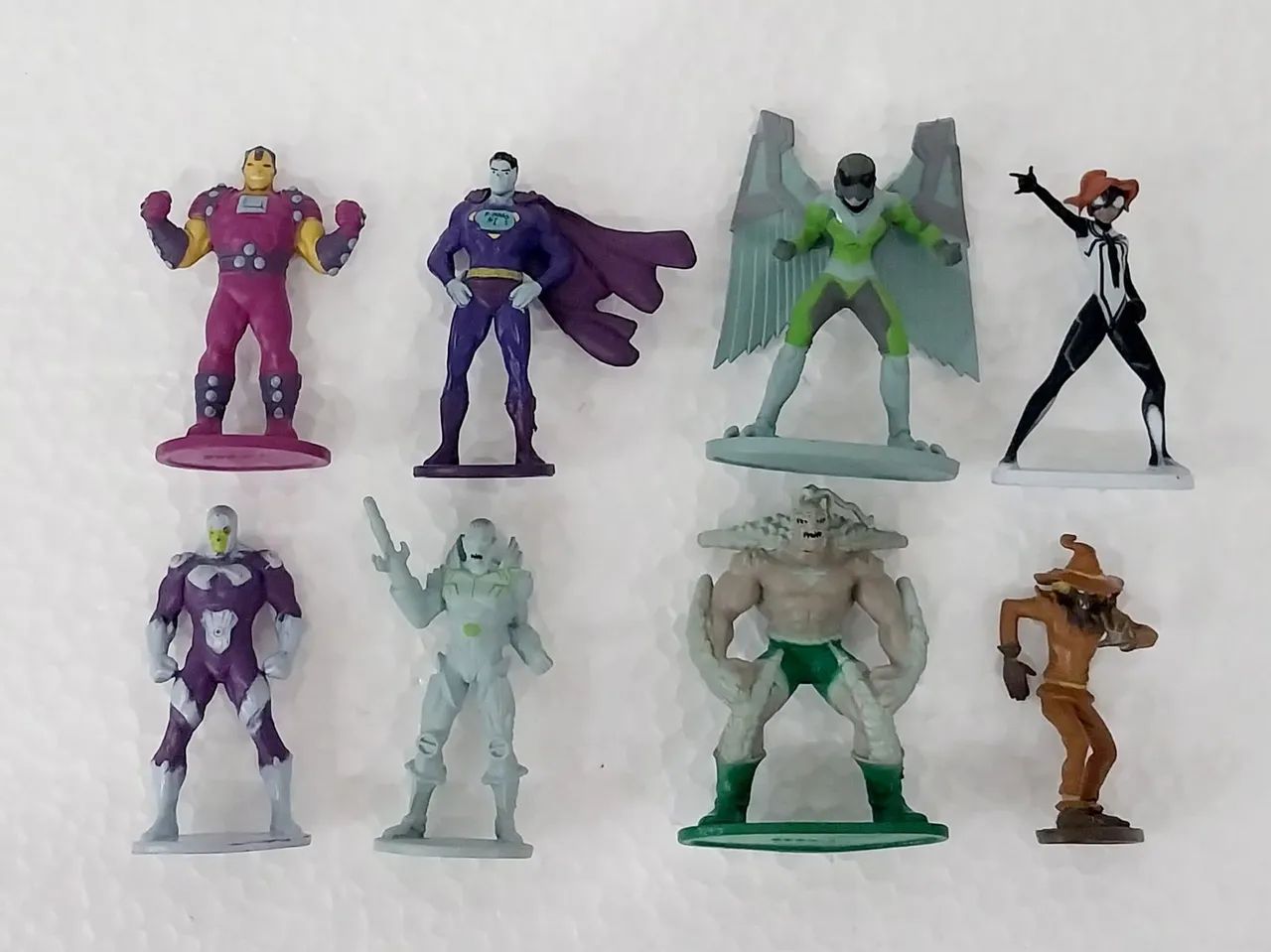 8 bonecos DC Comics