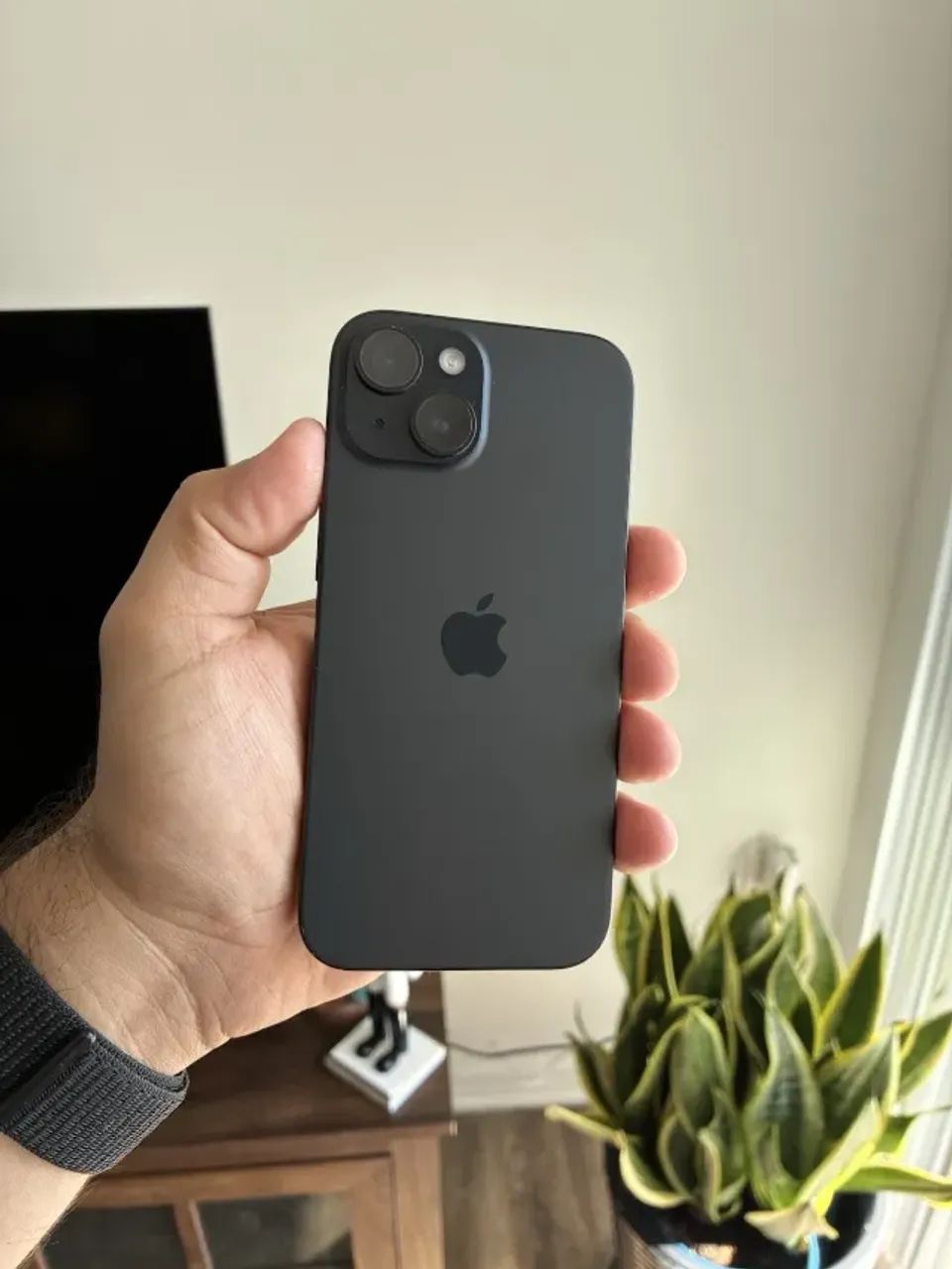 Iphone 15 - Preto - 128gb (Com caixa)