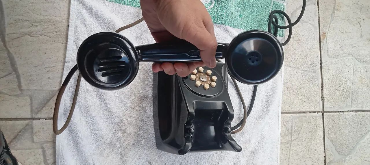 Aparelho telefone,vintage,retro,antigo.