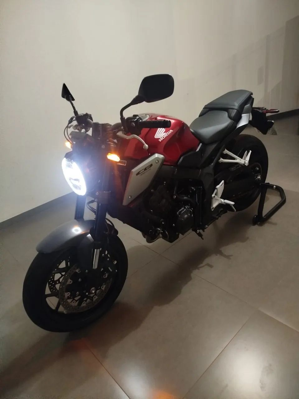 CB 650R - Foto 4