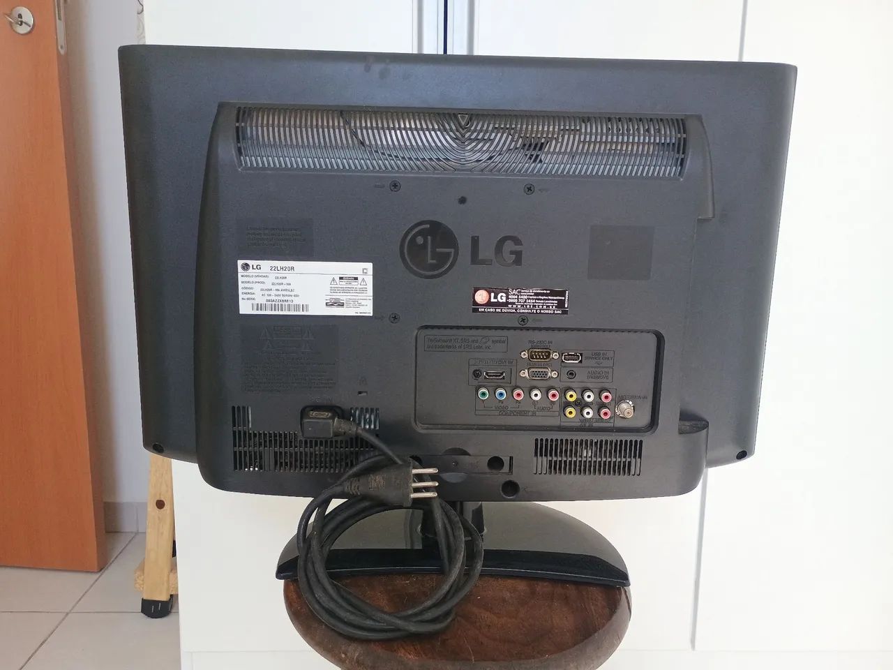 TV LG LCD 22 POLEGADAS  - Foto 4